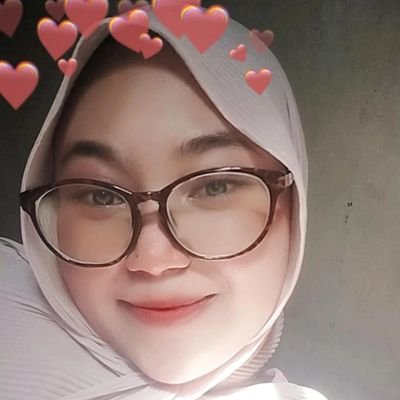 oktanikmah19's profile picture. 