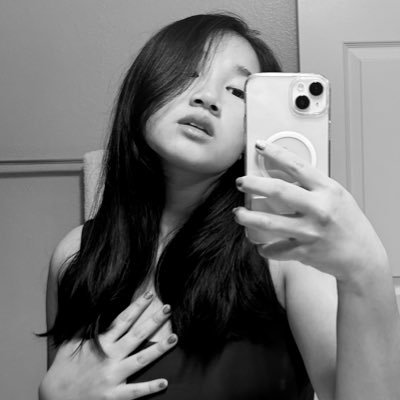 amyfl0at's profile picture. stanford psychology, occasional gamer girl, wannabe designer, fighting for aux at the function, she/her