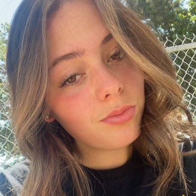 JadieNelson's profile picture. 