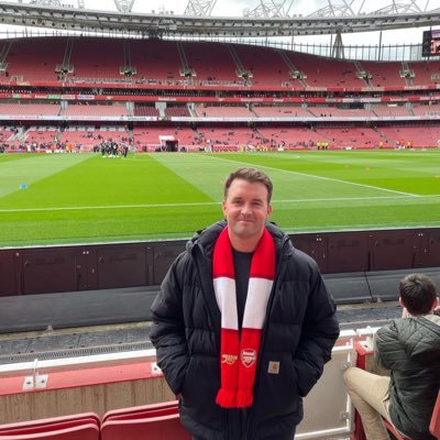 AlecHead's profile picture. lover of jean and Al