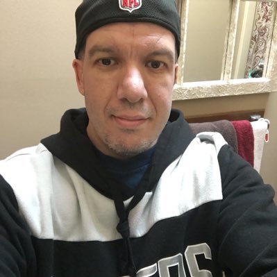 First of all I’m a gamer 🎮 I like to chat w friends ,DC fan , WWE / AEW , I’m a 80s baby Rock music Bulls fan , Raiders fan @Moviestreaker is my brother!