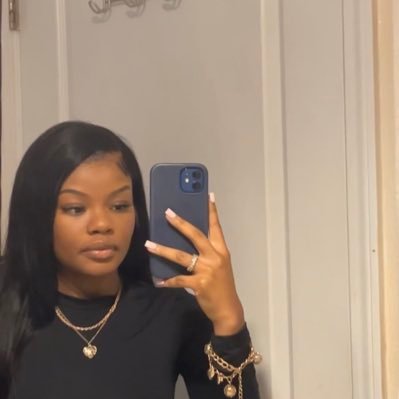 🇭🇹 Full stack Web Developer 👩🏾💻 #100Devs #BlackTechTwitter https://t.co/e0oRA3Rnm7