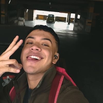 El hombre más malo que puedan conocer.
Rockstar Chikito.
Denuncias, amenazas y declaraciones con mi abogado.
8.