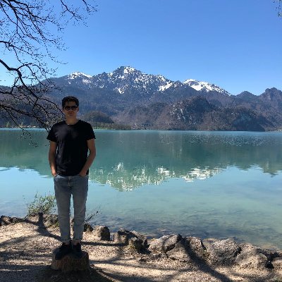 tomwarias1's profile picture. 