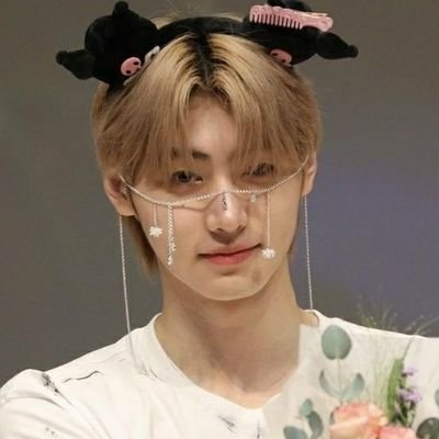 š ā for enha, txt & bangtan | 221028 saw txt. 230205 saw enha. 240113 saw svt. btsš