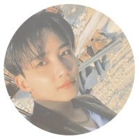 り (@yjh___loo4) 's Twitter Profile