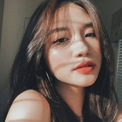Ebri_04's profile image