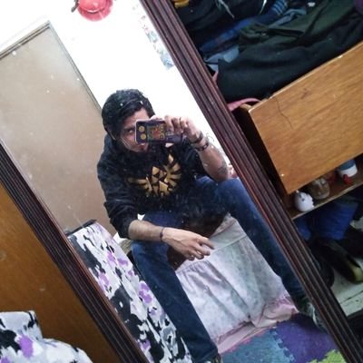 🇲🇽 27 🏳️‍🌈
Petlover 💕 
Friki / Geek 🎮
Daddy 🌈  
ABDL /  PETPLAY / DDLG / BDSM / OMORASHI
Español.
English.
日本語。