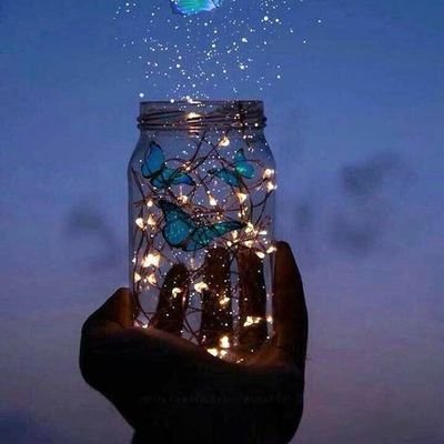 AntoniaLoranny's profile picture. army 💜💜💜