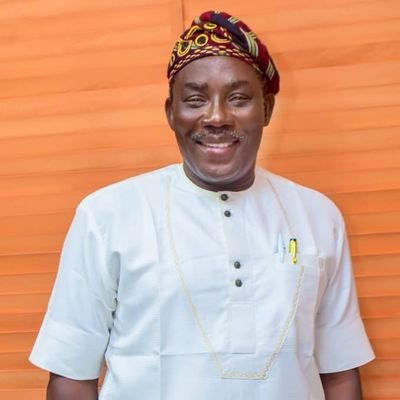 Official Account of the Speaker, Ogun State House of Assembly @oghaofficial | Odeda Constituency |  Husband | Dad | Architect | Farmer #OdedaGbaYi