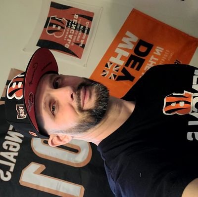 jdbegley5's profile picture. Knoxville Tennessee outdoor junkie, all things Cincinnati, foodie,wine lover, high performance building guru comic book nerd hip-hop extraordinaire