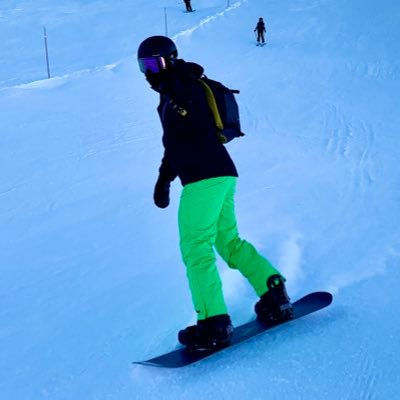 MrShicadance's profile picture. Papa | Socialist | Teacher Primary School | Deep Learning | exLaws Gaming Studio | Roda JC 🟡⚫️ | Arsenal 🔴⚪️ | Vegas Golden Knights 👑 | Limburg