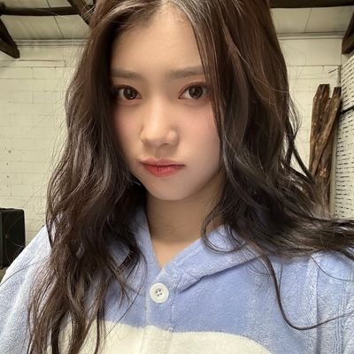 itzwkly's profile picture. mostly ssera fromis nwjns + other ggs! pls read my txti