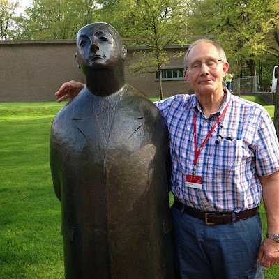 RossUhlfelder's profile picture. 