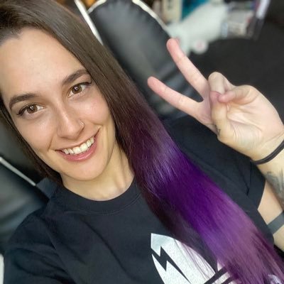 emhost's profile picture. self destructive ball of chaos who if given the chance will make things worse - https://t.co/m24r4jqcDv