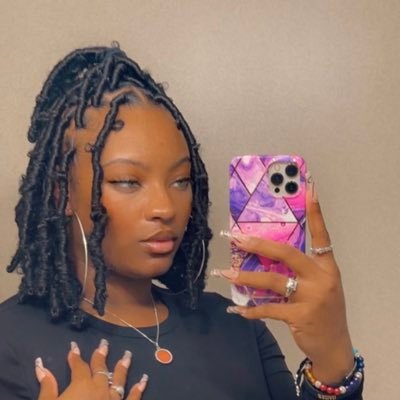 📍NC | LC/WSSU Women’s Basketball Alum👩🏽🎓📚 | “Traded my b-ball shoes for sk8s”. | 🛼: B’Smoov