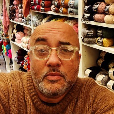 LordmaxBO's profile picture. Max da Bologna, curioso patologico, sales manager, dreams designer...BFC nel cuore!  Innamorato dei più deboli...