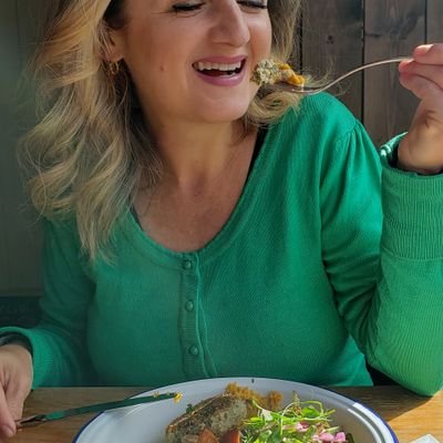 🌱 Vegan | 🏃♂️ Runner | 🧘♂️ Meditator
Sharing my journey of health, wellness, and mindfulness.
Inspiring through plant-based living and daily routines. 💚