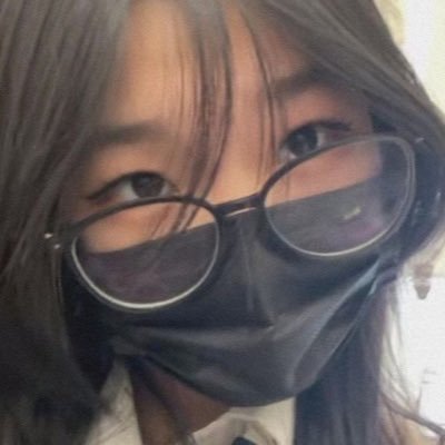 studiestar_'s profile picture. futura estudante de psicologia na ufmg 🇧🇷 17y