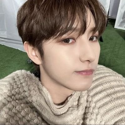 renjun y yo dibujando
@renrensgirl
OT26/7 she/her