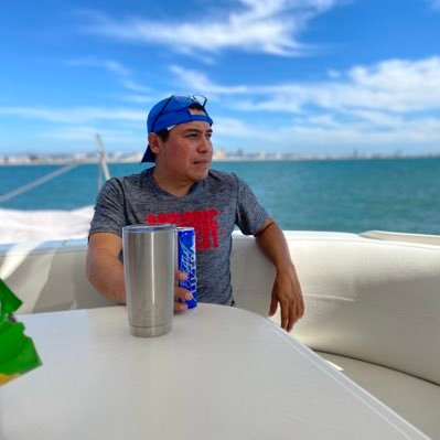 vk6_2001's profile picture. Chilango de nacimiento, mexiquense de educación, oaxaqueño de sangre e hidalguense por decisión.