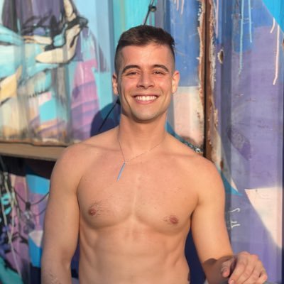 Software Engineer, kickballer, coffee lover, fitness enthusiast, thirst trapper •🐈 cat dad •📚@penn 🏳️🌈🇵🇾🇺🇸 he/him