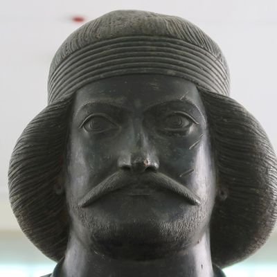 این آسان نیست که تمام اوقات مست باشی. اگر آسان بود همه این کار را می کردند.