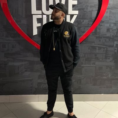26 anos DJ,produtor, Operador de áudio, videomaker 🎹🎧
🎧 SoundCloud Dj mottadaPenha
📽️YouTube DjMottaDapenha
https://t.co/ziLndig5Oa…