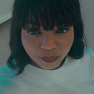 SixftChic's profile picture. Easy going🌹