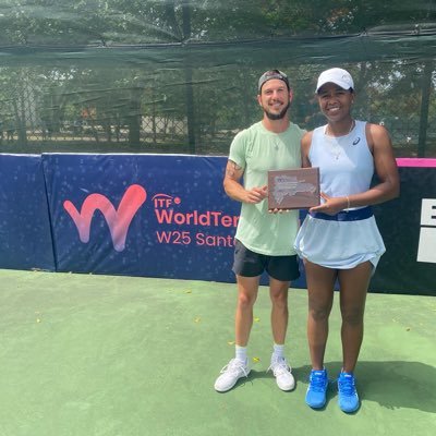 cethomas_'s profile picture. ||Director of Junior Development CRC