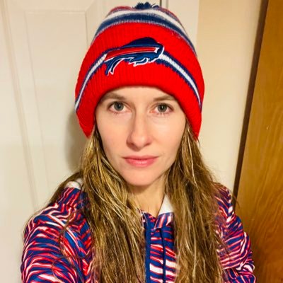 Dog lover, SLP, proud mama, and crazy Bills Fan #Buffalove #BillsMafia #BillsMafiaBabes #BLM