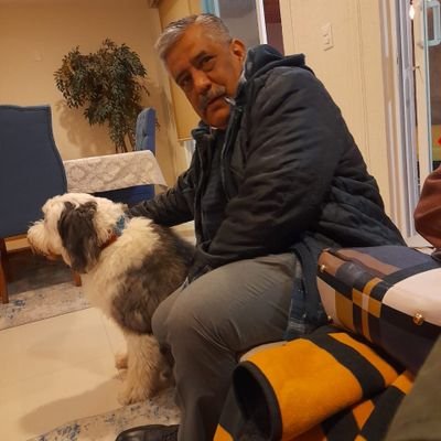 Soy un medico, que disfruta los deportes,la union familiar y la naturaleza, y que está en contra de las injusticias