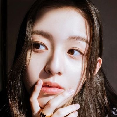 03 ⋆ Tiny but shiny. Cupid had been fell down into the earth, to blessing a young girl who captures your attention in one snap : 𝐏𝐚𝐫𝐤 𝐉𝐢𝐡𝐮.
