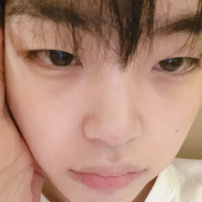 aeiouyoo's profile picture. 아야