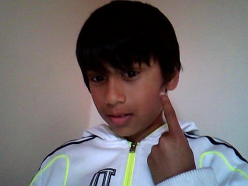 it is weird on FB people say like for a like but i am saying follow for a follow and a rate