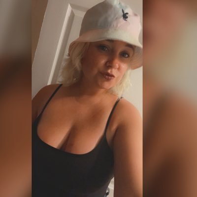 tayylorr_chappe's profile picture. 