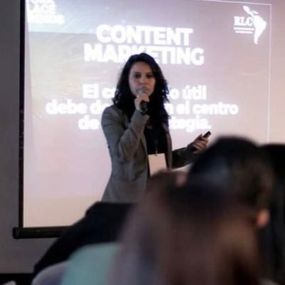 Digital Provocateur / Content Marketer - data science enthusiast ✨🌈💜💚 @AIgorithmIA 🐘 🚀 🎙 @marketingpills_ host