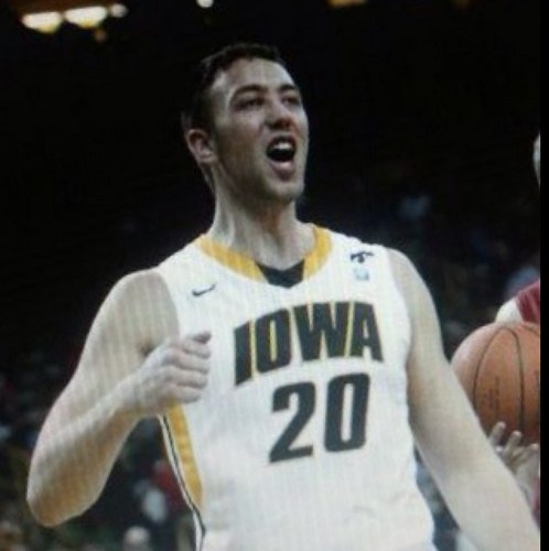 Official Twitter of Andrew Brommer. 
Former PF/C of the Iowa Hawkeyes.
