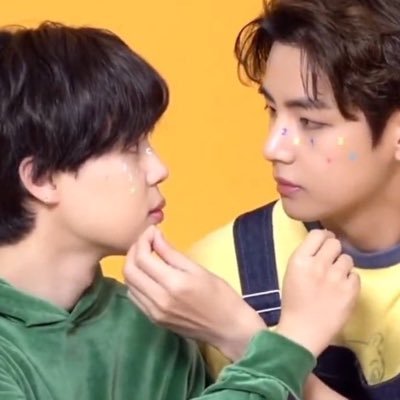 아미: @BTS_twt 🥺🥰💜🌈🥳💙❤️🌸🤲🏻🐥🐯🐱🐹🐰🐿🐨 ⁷ ⟭⟬ ⟬⟭ #XuningZiYu 💖🫧🌼#wongraveehirunkit 💝