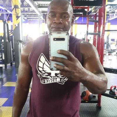 Makario35782136's profile picture. Bigger boy