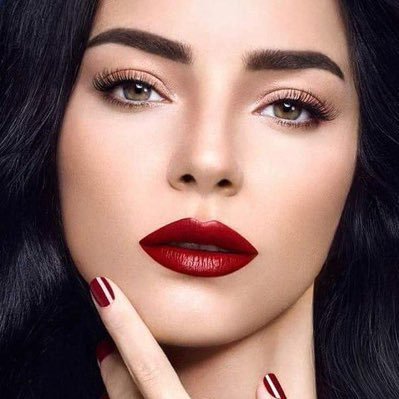 Kırmızı Rujum ve Ben 💄 Not Official Account