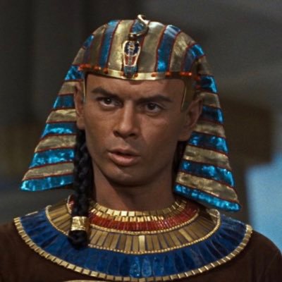 kelly_albertine's profile picture. 