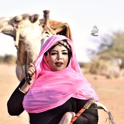 ح تضحك ي وطن تاني وقت تمسح دميعاتك منو القال الظلام باقي منو القال الفرح فاتك ..✌🏾🇸🇩🇸🇩