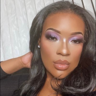 Norfolk/Va Beach Stylist. Click the link to book an appointment, sis.