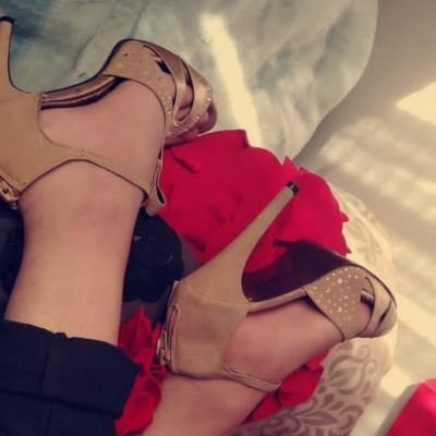 Selling feet pics😁
Hit me up for private requests 😉😘
https://t.co/6LNZ7f397n