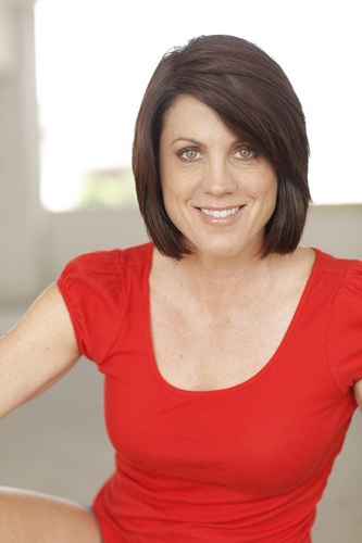 Certified personal trainer and nutritionist. Creator of the Traveling Circuit, a travel exercise program to keep you on track when you are on the road.