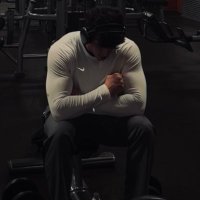 React (@reactloves) 's Twitter Profile