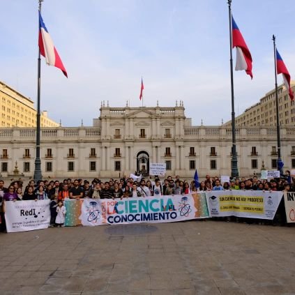 Cientificxs, Investigadorxs y Creadorxs por un Chile Digno.