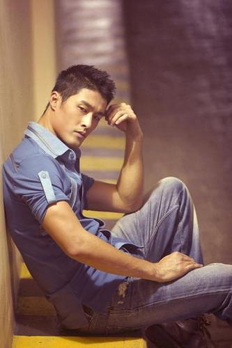 jhonny_nguyen's profile picture. jhonny Tri nguyen official fans page