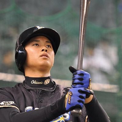 アリエルマルティネスに惚れました。2023現地勝率 2勝1敗1分 仲良くしてくだぱい ドジャースも応援しだしました。ミーハーですよろしく。